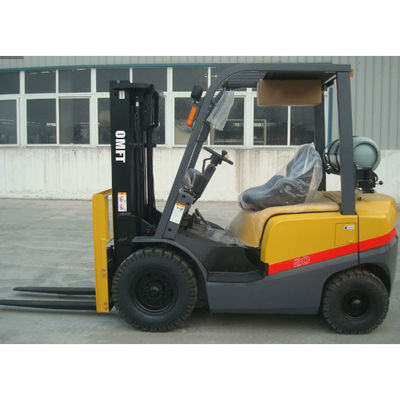 Omft CPQY20 2ton LPG/Gas Forklift with Steel and Rubber Tires within Your Budget