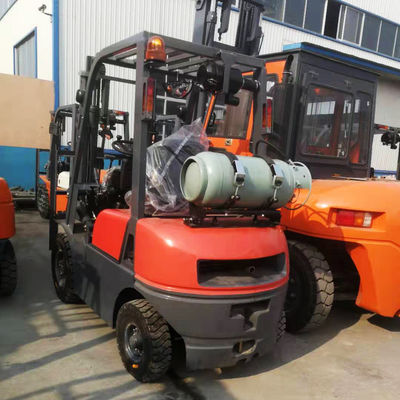 2ton 4-Wheel Gasoline LPG Hydraulic Lifter Truck Forklift with Intelligent Battery and Charger