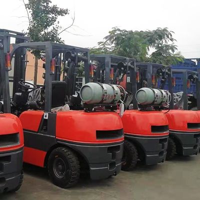 Min. Width of Right Angle Stacking 4110mm 2 Ton Dual Fuel Forklift with Cushion Tires