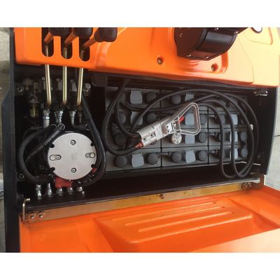 1600mm Lift Height 2 Ton Battery Operated Electric Reach Stacker for Pallet Stacking