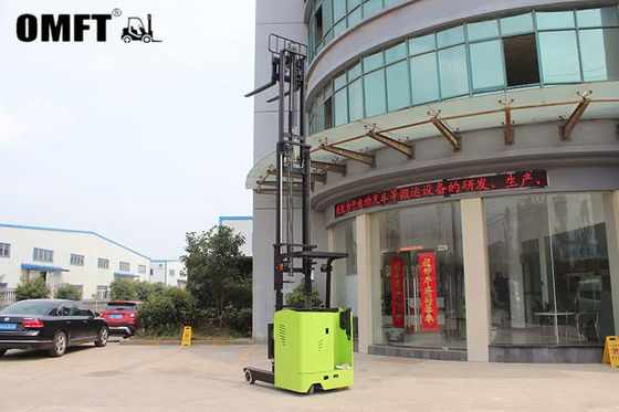 Easy to Operate Drive Stand-on/Seated 1.5t 2t 2.5t 3t Electric Reach Truck Forklift