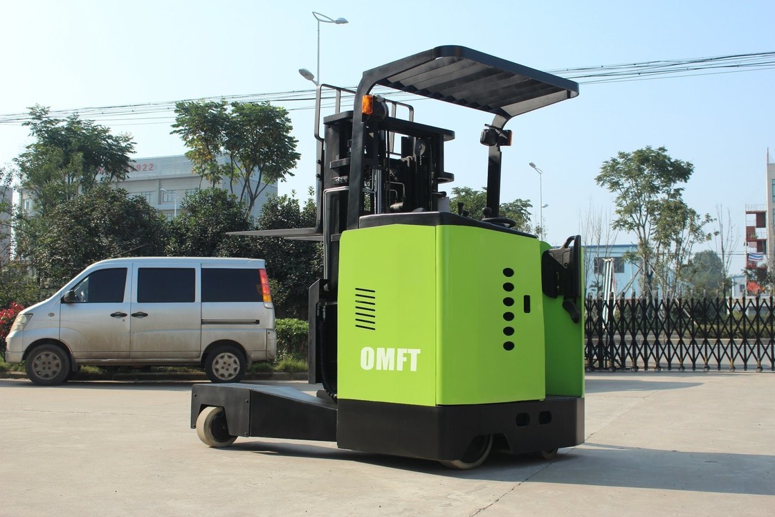 7/8km/H Travel Speed Electric Reach Truck for Timber 1.5t 2t 6m 7m 4 Way Battery Operated